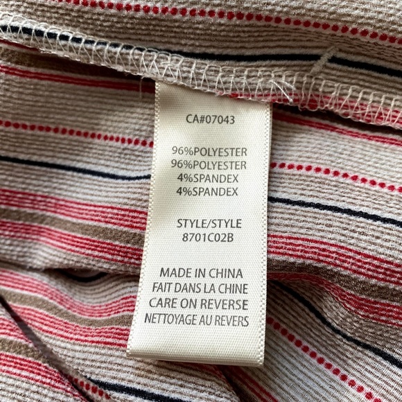 Max Studio Striped Flowy Wide Leg Cropped Pants - Picture 4 of 7